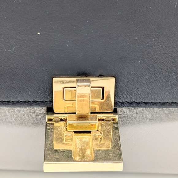 Celine Medium tri-color Trapeze - Picture 7 of 14